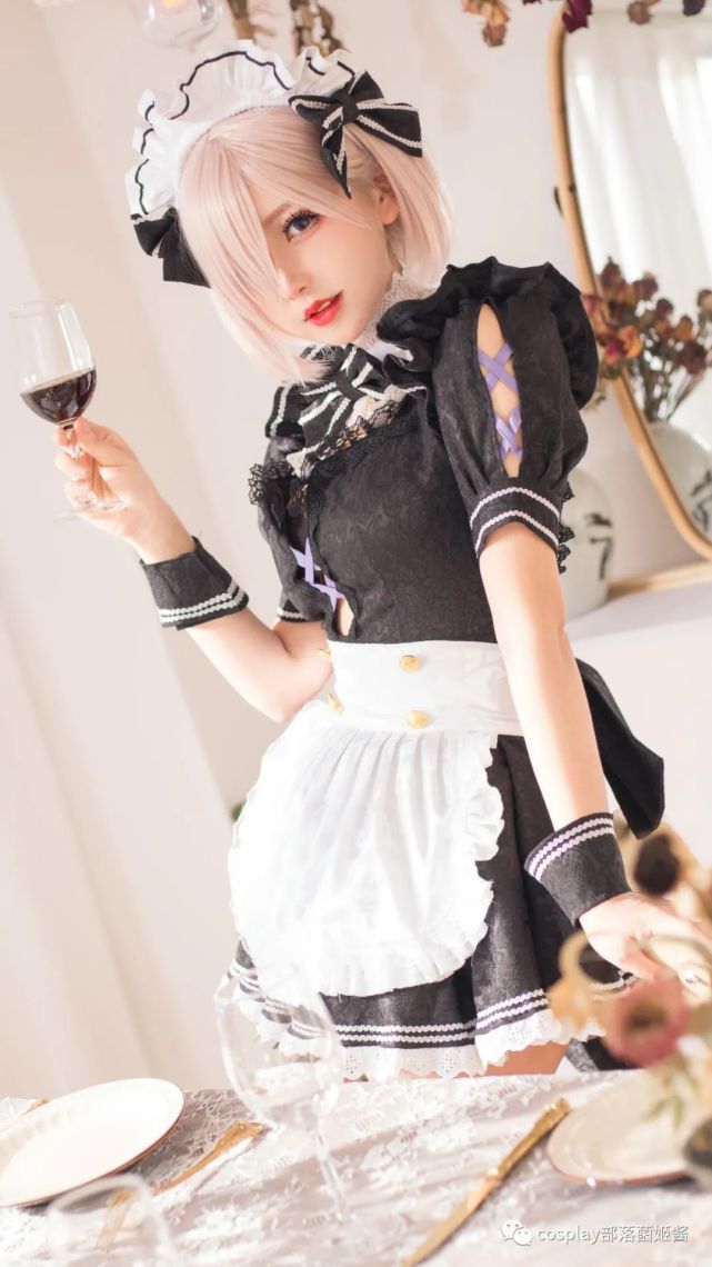 cos:玛修女仆cos正片@糊糊,要一起来喝下午茶吗?