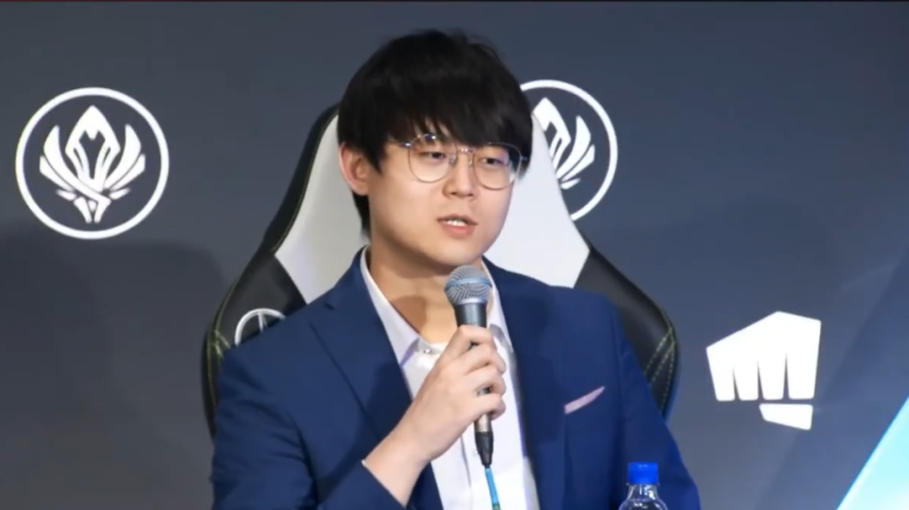 poppy:在对抗赛赢下dk,确实让我们在bo5如果碰到dk的话会比较有自信.