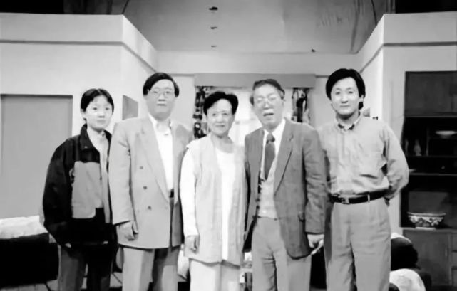 愿天堂里还有他的笑声……｜梁左逝世20周年_腾讯新闻
