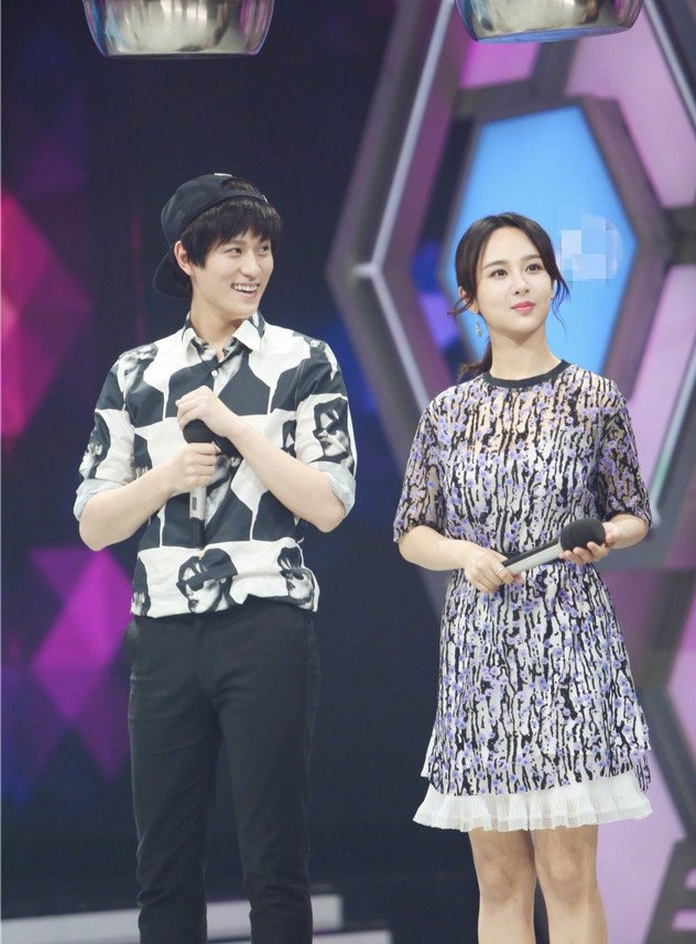 黄磊追问杨紫为啥没谈恋爱,杨紫一句话说出原因,无奈又现实