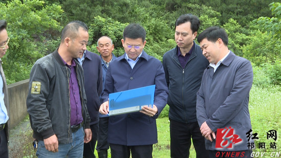 祁阳蒋良铁调度防汛救灾工作