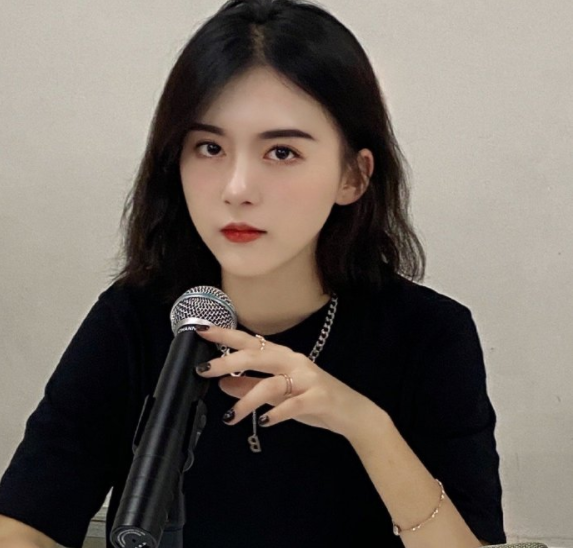 2021艺考迎来新女神,颜值高三观正还会武术,梦想竟不是当明星