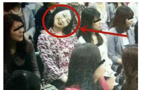 日本歪头姐灵异事件:面色苍白脖子扭曲,难道都市传言是真的?