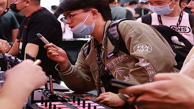 官方首次明確電子煙不安全，百億市場何去何從