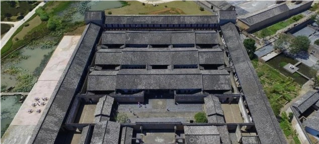 保存完整,是迄今国内外发现保存最为完好,结构功能最为齐全的围屋