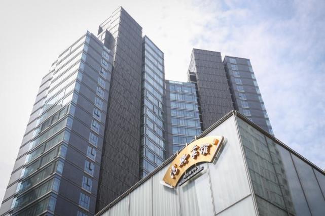 5月21日,德兴菜馆(原名上海德兴馆)新店在老西门复兴荟正式开业.