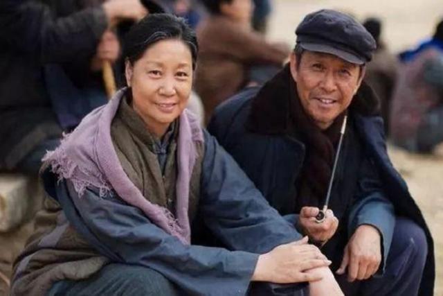 他是最"调皮"的导演,带着妻子演了5部戏,演一部火一部|导演|王永泉