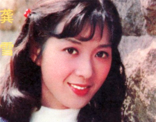 80年代第一美人:一笑迷倒万人,走红后定居美国,现66岁依然很美|张迅