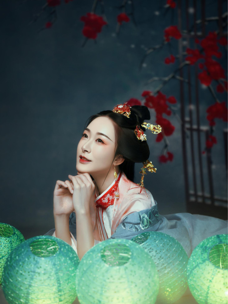 盘子女人坊古装摄影忆芳菲客片欣赏