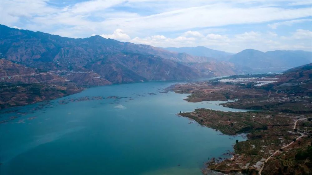 白鹤滩水电站会东库区新集镇:返乡创业成热潮 推动经济快速复苏_腾讯