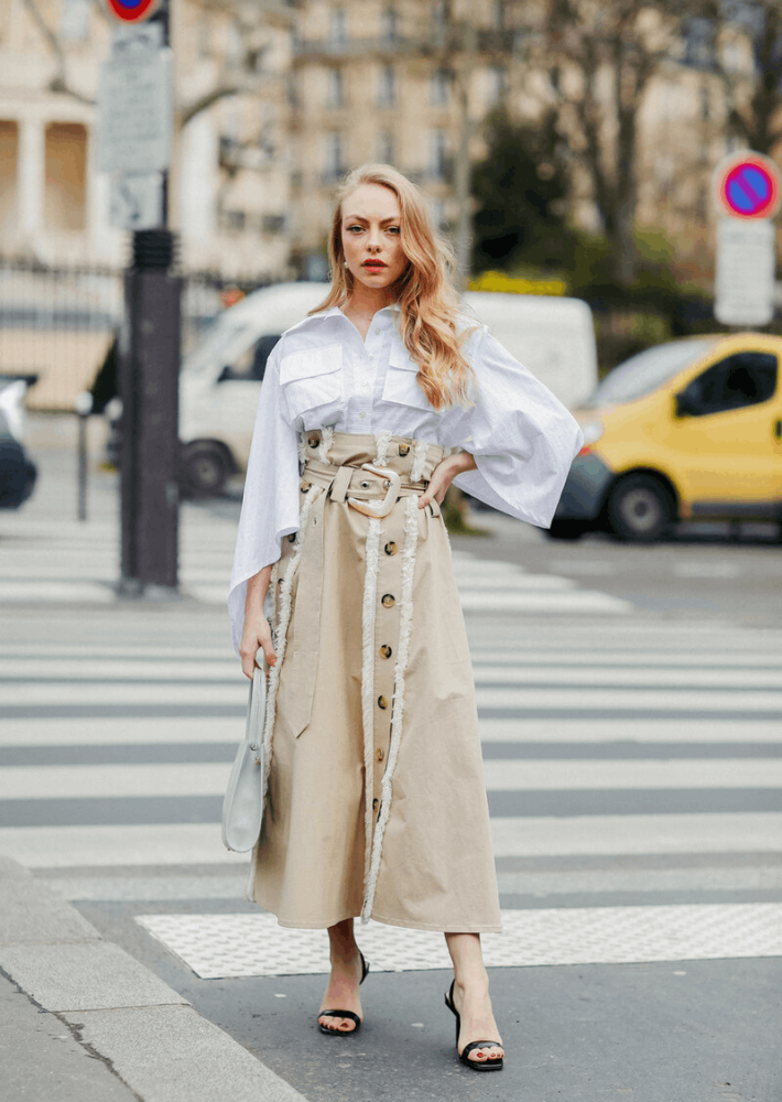 裙子开花更抢镜40女人都爱穿的喇叭裙到底有什么魅力