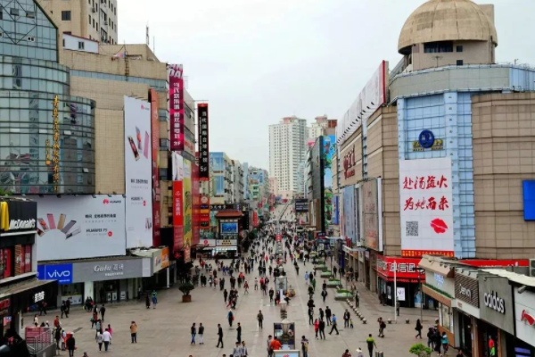 临沂老街曾获"娱乐一条街"美誉,现却物是人非,成最后的回忆