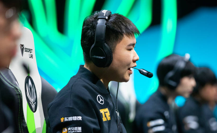 严君泽:rng夺不夺冠都无所谓了!能够走到今天这一步真不容易