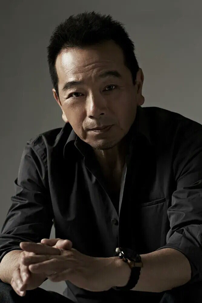 63岁张晨光,鳕鱼冻7年不舍得扔,被倪萍吐槽抠门:吃路边摊,也不去你家