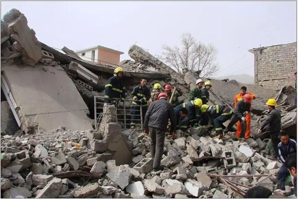 青海玛多县发生74级地震兰州西安成都等多地有震感