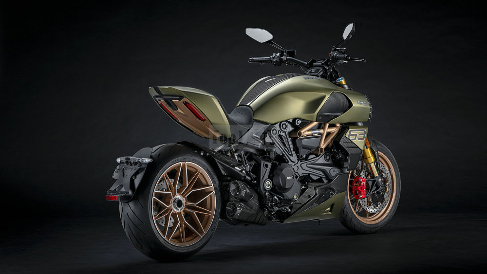 杜卡迪diavel特别版国内上市仅有三台卖出天价最高105万