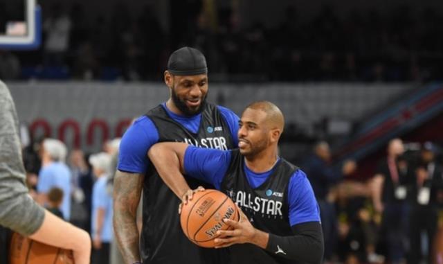 苏群预测季后赛首轮!篮网轻松快船抢七,湖人4-1:看衰联盟第二