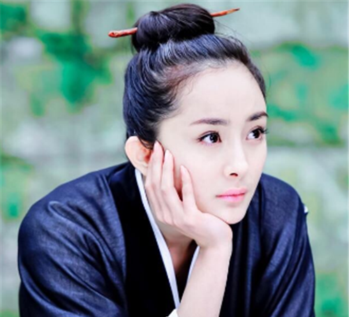 女道士暗恋一和尚却不敢明言,作一首诗表达爱意,不料成千古佳句