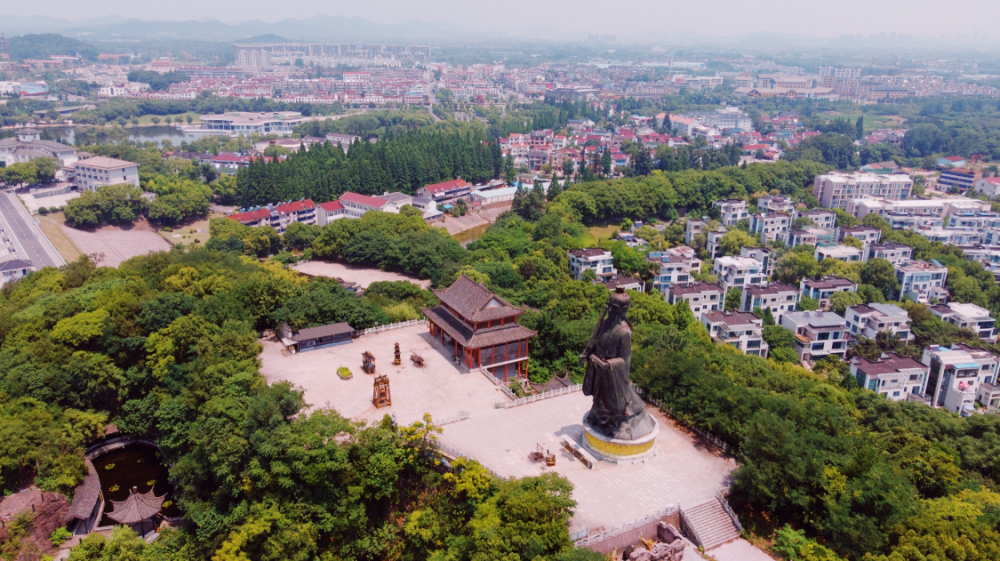 中国人均GDP十强城市榜单！江苏占4席，这座二线城市跻身全国第一