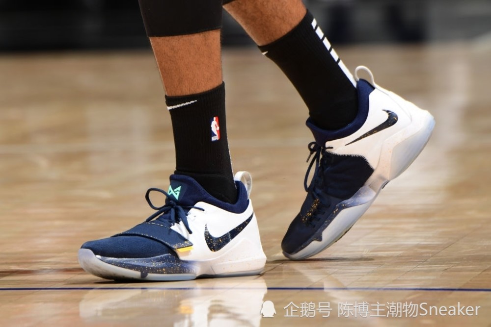 nba球员上脚:杜兰特和欧文很骚气,保罗·乔治钟爱pg1!_腾讯新闻