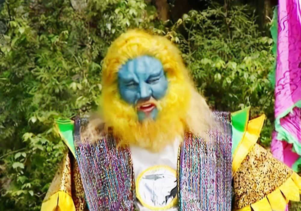 西游记有3人大闹天宫为何仅孙悟空被压五指山另外2人结局如何