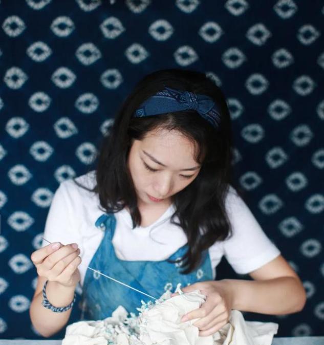 事实上如今的林芳璐已经有了七八年的经验,算得上