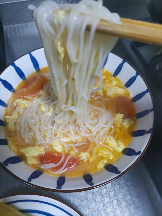 吃货最家常的汤面西红柿鸡蛋面