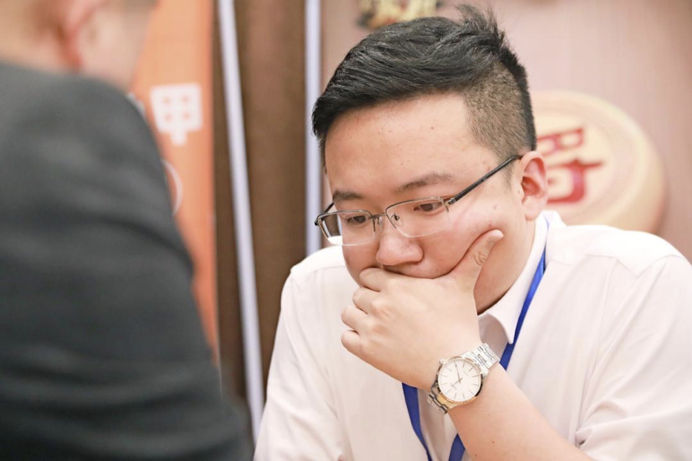 2021象甲|先胜王天一再赢郝继超,郑惟桐七战全胜睥睨群雄