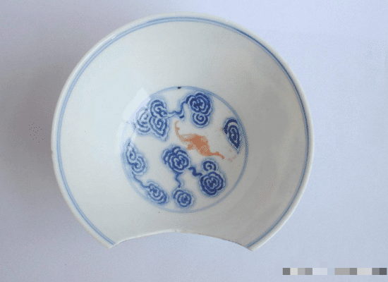 心理测试:4个破碗,你会扔掉哪个?秒测你性格中最大的缺陷在哪