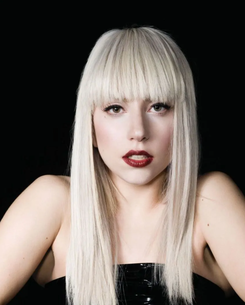 ladygaga自曝19岁遭遇潜规则,但国内网友并不买账