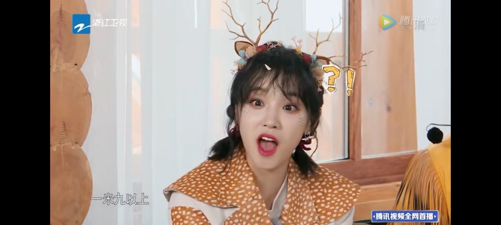 跑男身高排行榜_168baby和183蔡徐坤同框,看到两人的身高差距,到底谁在说谎?