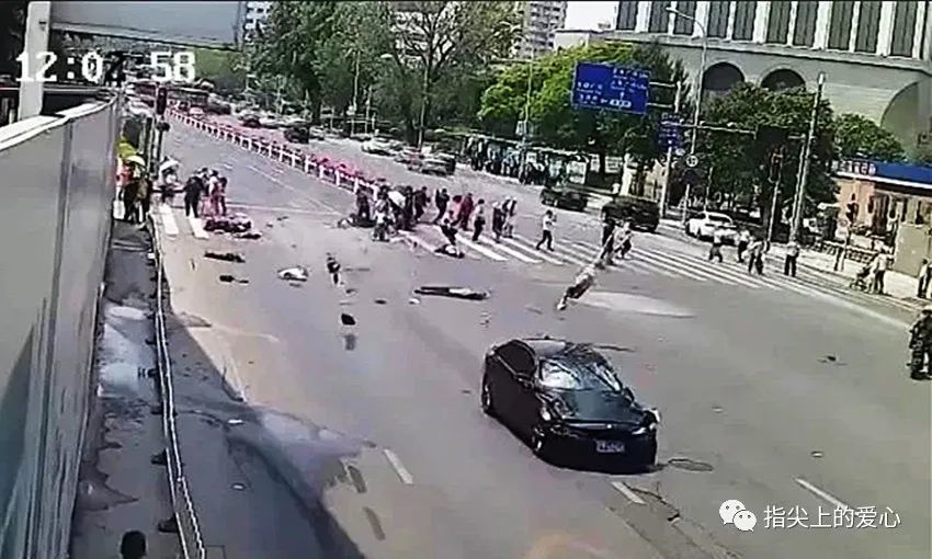 Ӽݳײͣ_ŮӼݳײ_ռݳײ