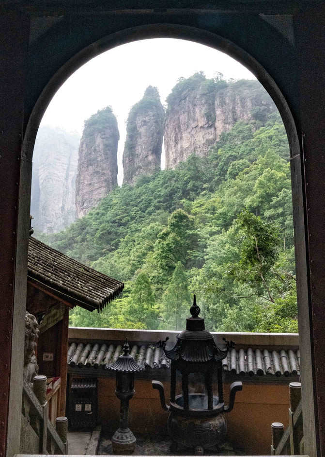 净名禅悦净名禅悦,隶属于 雁荡山 十八千年古刹之一的净名寺,宋式木屋