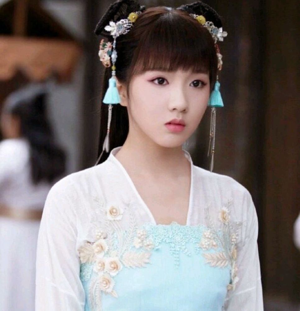 该剧讲述的是女仵作楚楚为了自己的梦想独自来长安闯荡.