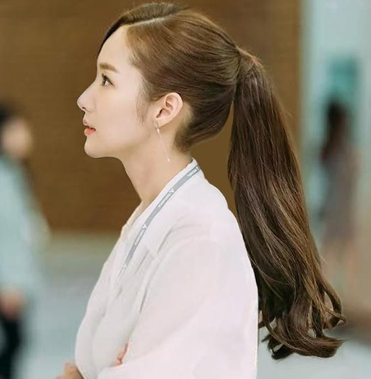 马尾辫不要随便绑学会发型黄金比例惊艳整个夏天