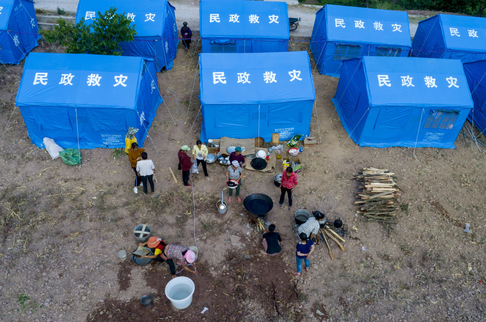 新华全媒云南漾濞地震灾区受灾群众得到妥善安置2