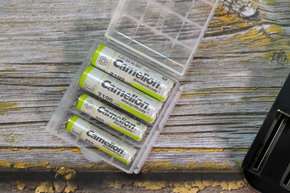 让续航更久一点,camelion飞狮低自放镍氢充电电池套装实测使用
