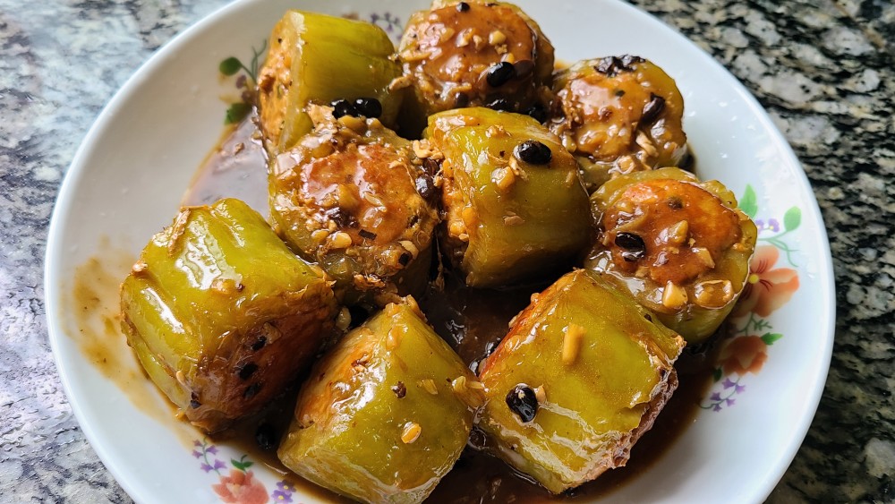 天气这么热,教你一道广东常见的酿苦瓜,香浓美味,好吃简单