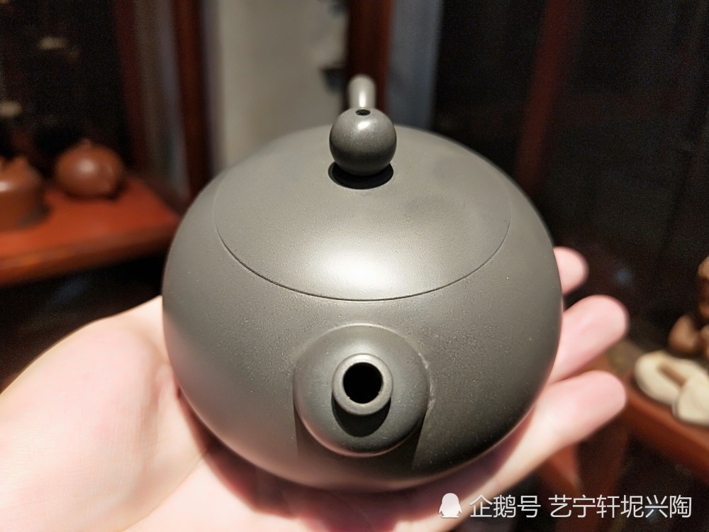 广西钦州坭兴陶,泥料细腻丰富,古色古香,您想不想拥有一款泡茶呢