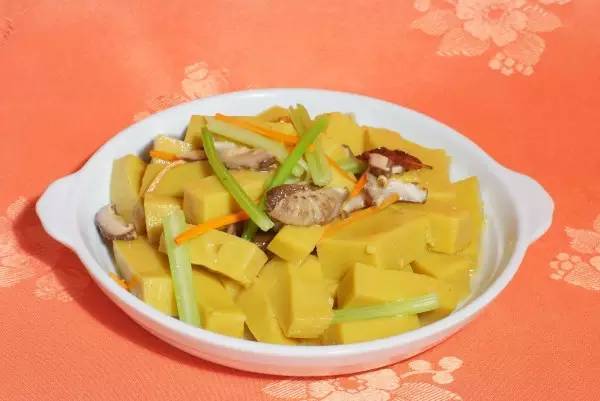 在大田民间流传一句俗语"正月头,吃上米冻粿,吃出好彩头".