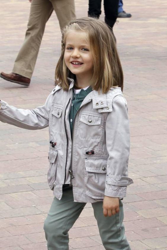 编辑搜图编辑搜图为了能让女儿未来的道路能更加的平坦和一帆风顺,费