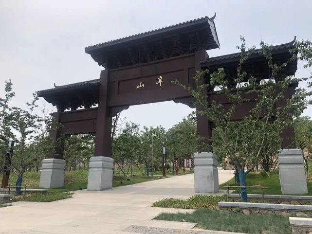公园泉润公园梅花坞五山公园解忧湖湿地公园还有徐州的吸氧圣地植物园