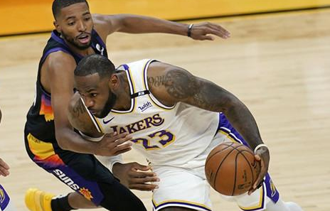 浓眉 季后赛原形毕露，湖人成NBA笑话，詹姆斯浓眉已丧失统治力！