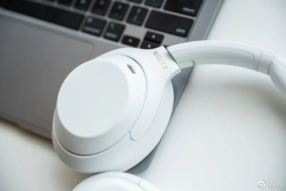 买个索尼新出的wh1000xm4静谧白限量版做礼物送妹子