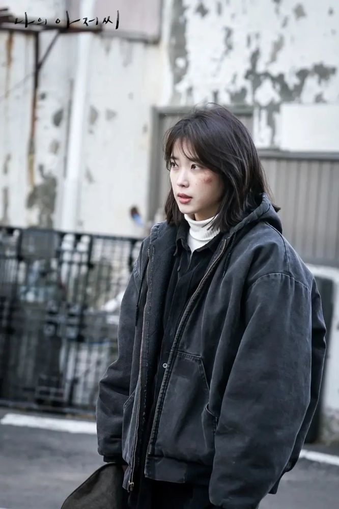 【韩剧推荐】tvn播出的都市剧情剧《我的大叔/my mister》由李知恩(iu