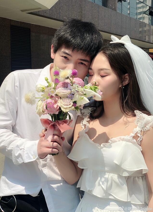 《创造101》的选手林珈安如今已是一位幸福的妈妈,自从有了孩子之后