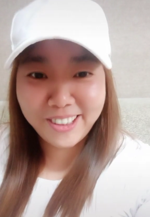 自从"我很丑吗,那我走"走红后,网络上就有不少人