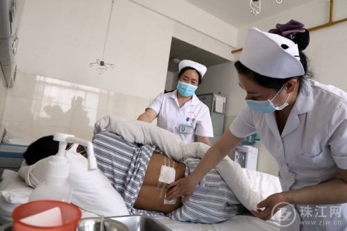 从无到有罗平县中医医院泌尿科逆风成长