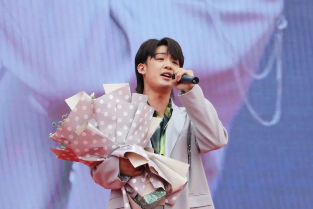 本届家庭文化节增加了更多超值大奖,邀请刘大成,王赫野等当红明星助阵