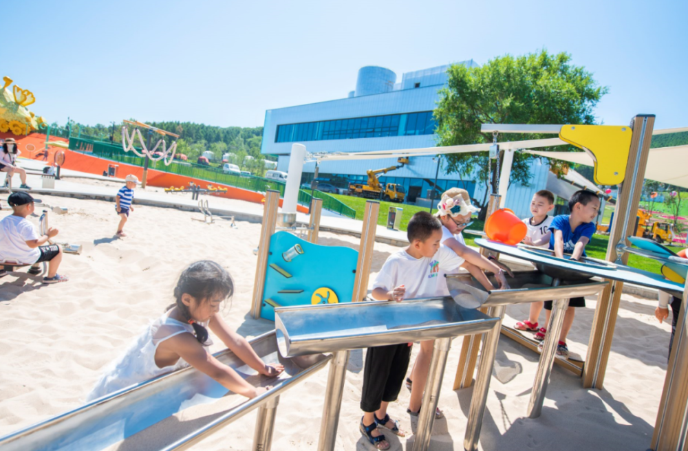 奇遇城室外儿童乐园奇遇城室内儿童乐园百鹿原清音谷溶洞来源:吉林